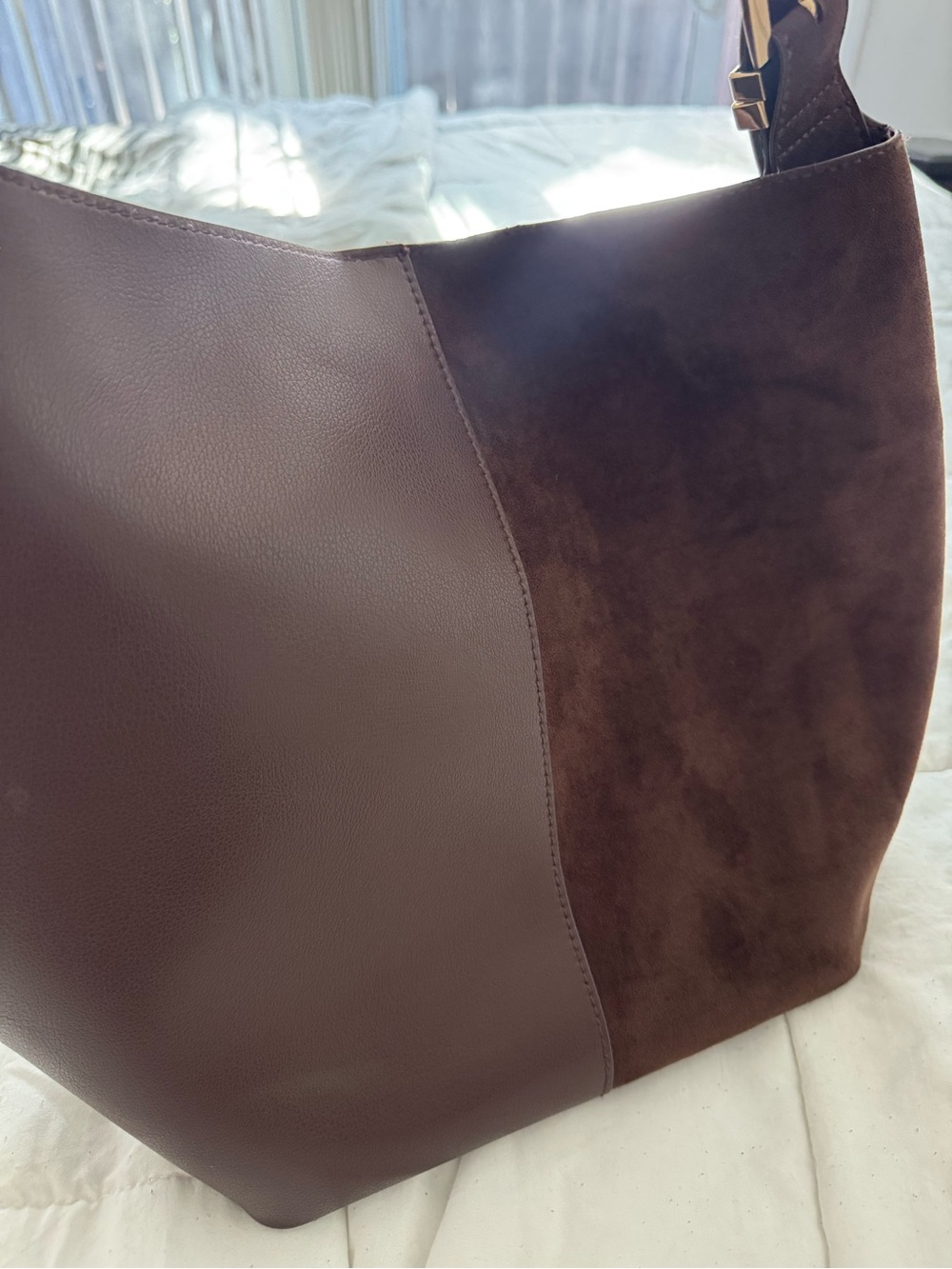 Classic Brown Two‑Tone Hobo Shoulder Bag a new day - Picture 4 of 5